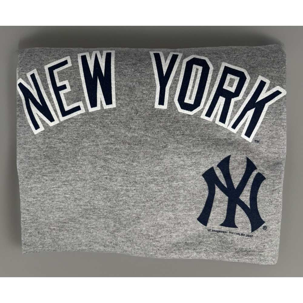 Lee Mens Gray Navy XL Raglan Long Sleeve Shirt MLB New York Yankees - Picture 6 of 7